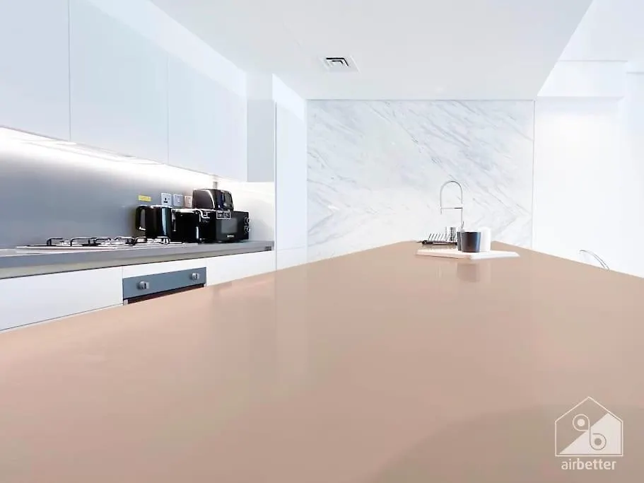 Apartment High End 1Bedroom With Balcony & View Dubai